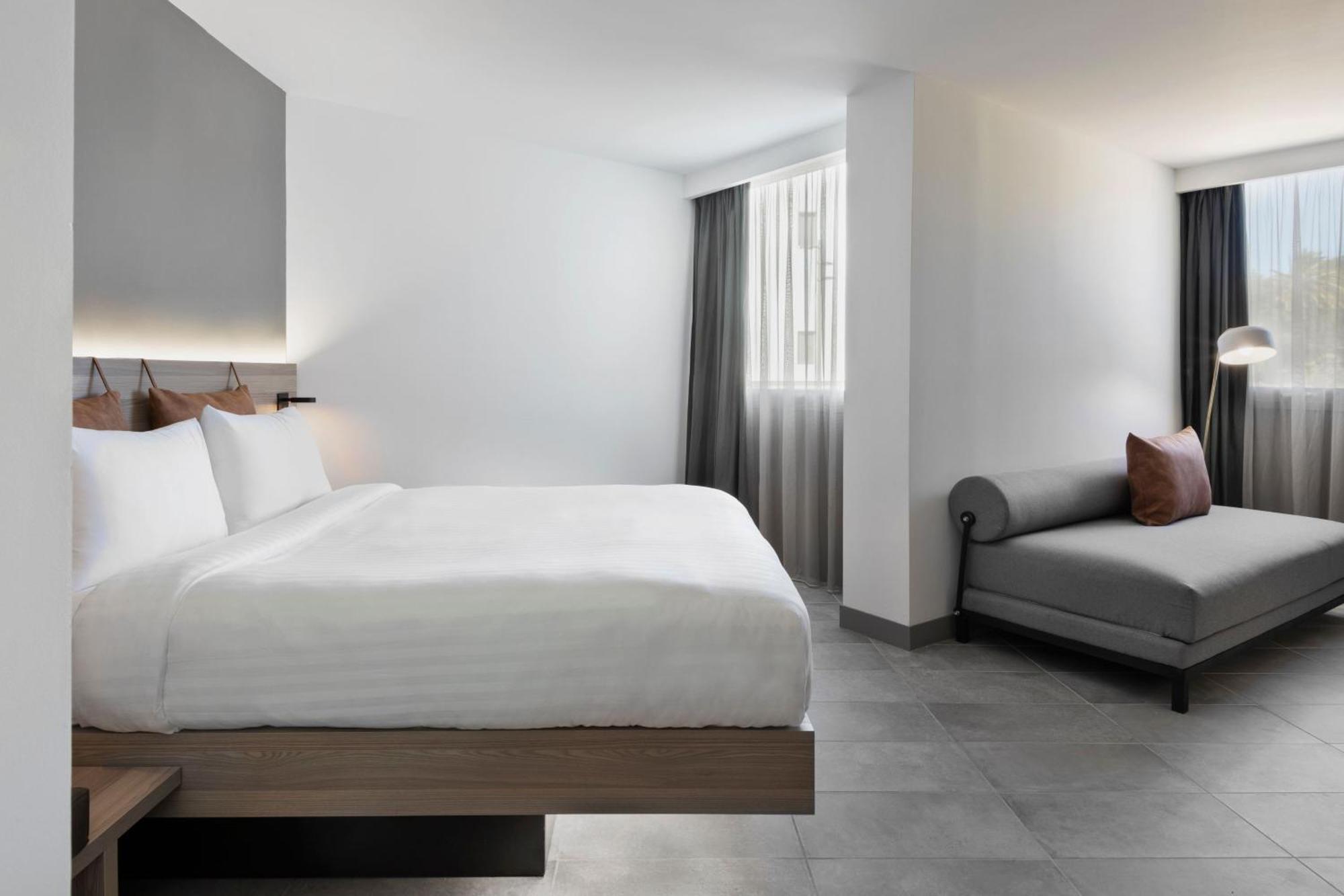 Moxy La Ciotat Hotel Luaran gambar