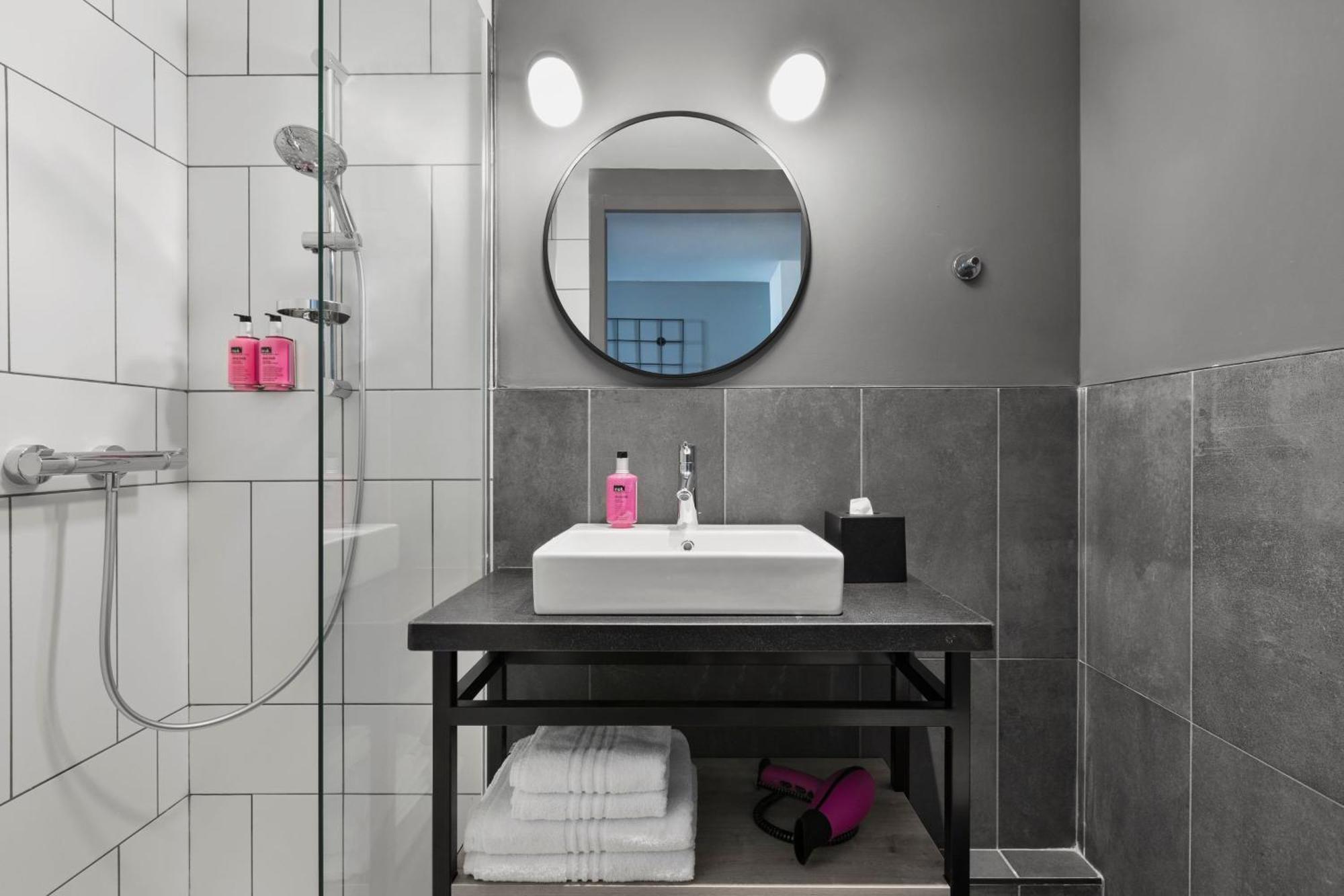 Moxy La Ciotat Hotel Luaran gambar